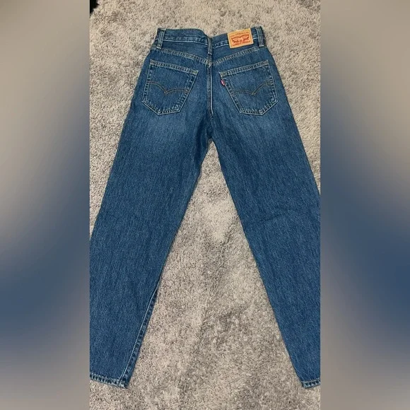 Levi’s ‘94 Baggy Jeans. Sz 24 - Picture 2 of 3
